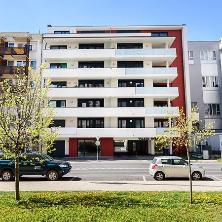 TELEKI40 Apartman Győr Belváros terasszal Exterior foto